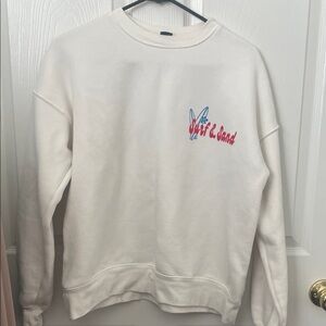 Wild Fable White Sweatshirt with Surf & Sand Design